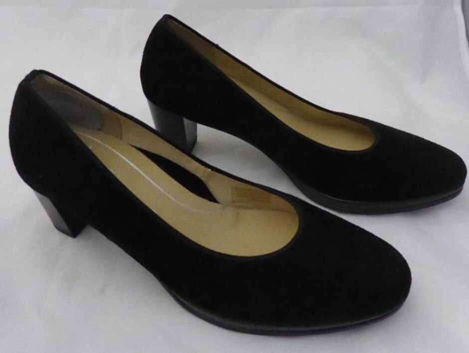 Ara Black Suede Court Shoes- Orly- Size 5