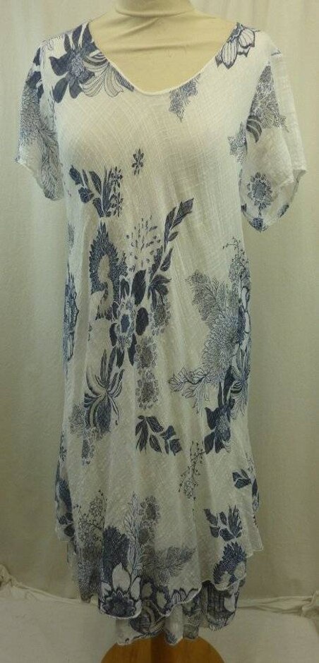 Made In Italy Lightweight Dress White Size: S