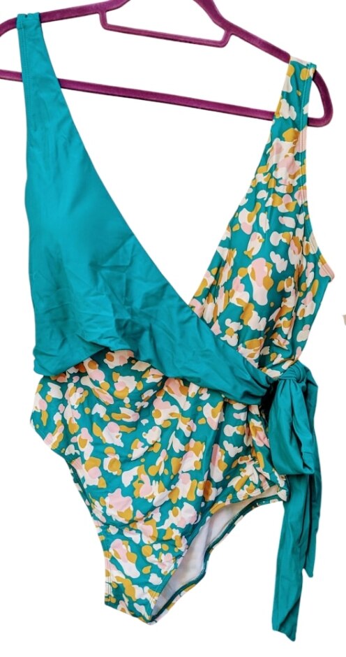 Meet Curve Bnwt Swimming Costume Green & Pattern Size: Xxxl