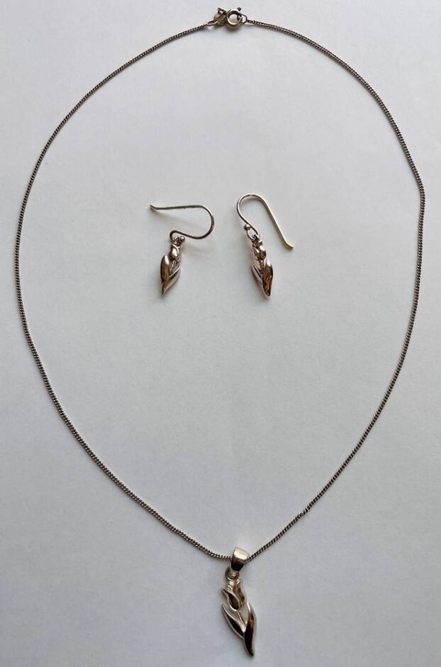 925 Silver Rose Charm Earring And Pendant Necklace Set