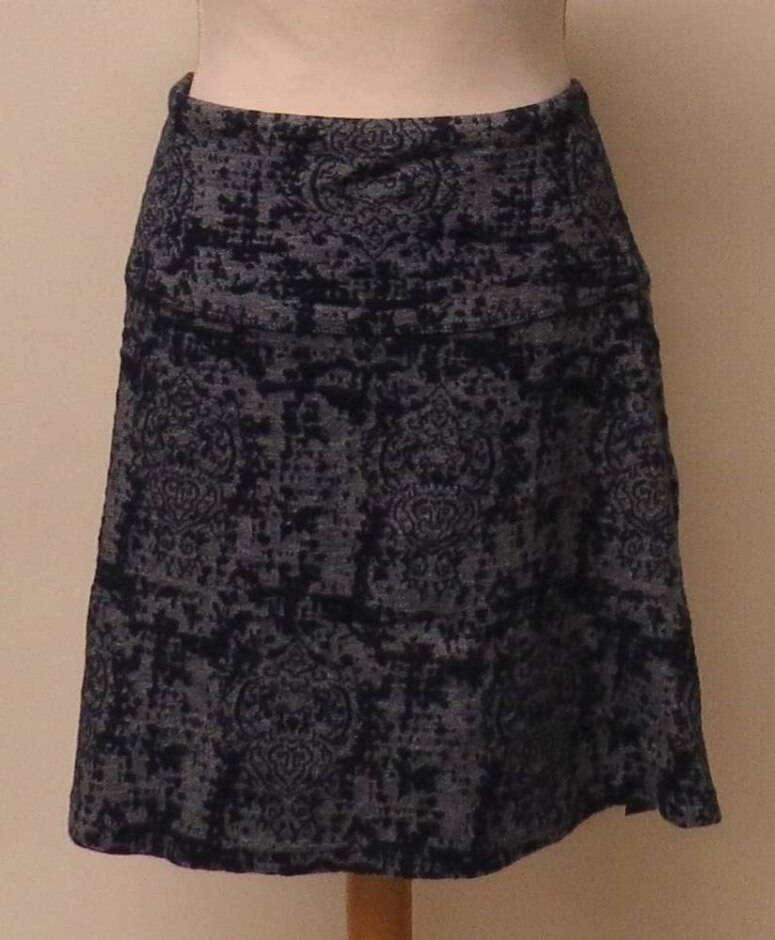 White Stuff Skirt Navy & Grey Size: 10