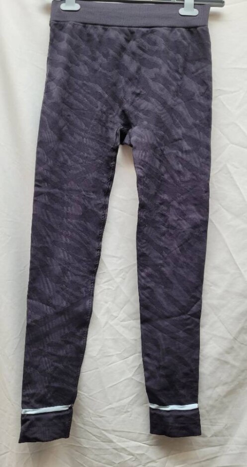 Sweaty Betty Subtle Patterned Leggings Black Size: M