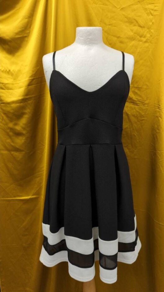 Cameo Rose White Hem Sundress Black Size: 12