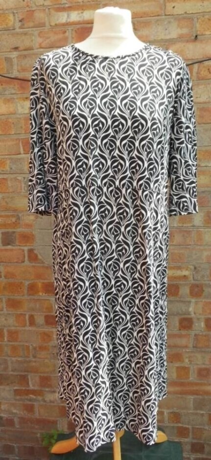 's Max Mara Leaf Pattern Dress Black And White Size: M
