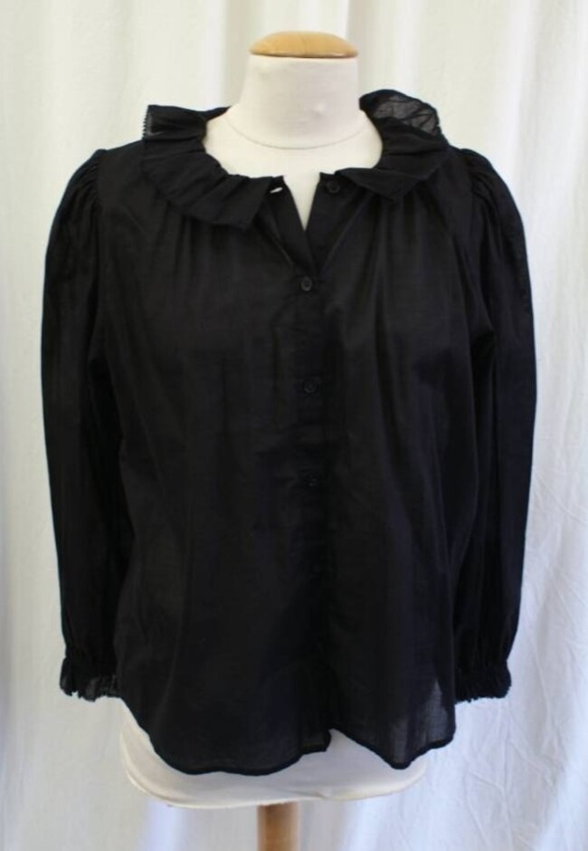 Twenty Days Ruffle Collar And Cuff Blouse Black Size: M