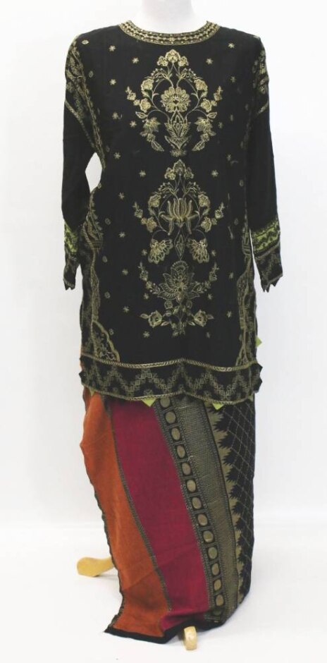 Ethnic Embroidered Kurta Top & Scarf Black Size: S