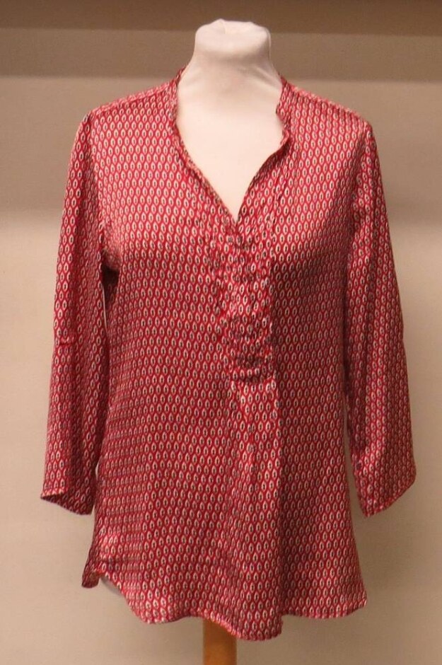 Malvin Women Long-sleeved Top Red/black/white Size: 12