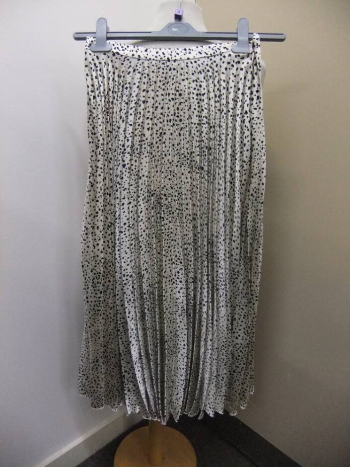 Asos Patterned And Pleated Skirt Light Gold Size: 6