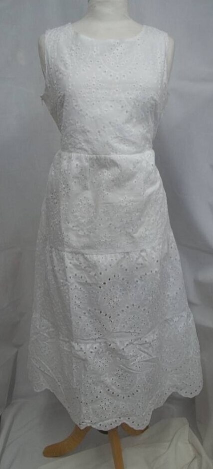 Miss Kelly 1999 Embroidered Tiered Dress White Size: L