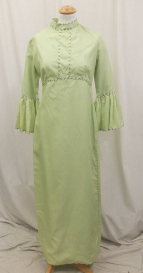 1970's Vintage Floor Length Dress Green Size: M