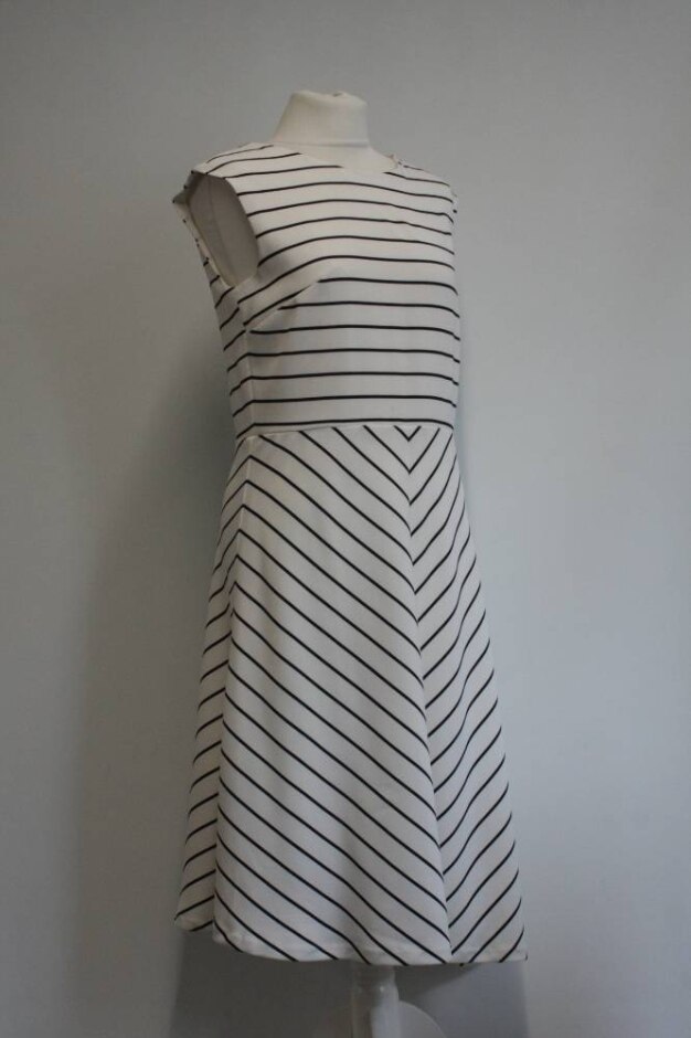 M&s Marks & Spencer Sleeveless Striped Dress White Size: 12