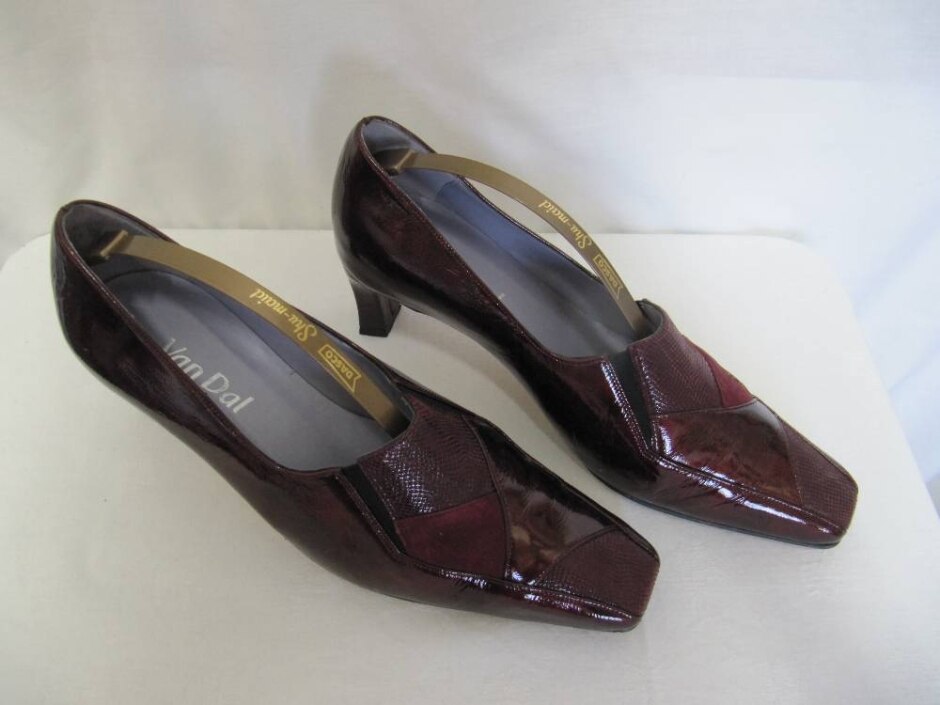 Van Dal Size 6 1/2 Heels