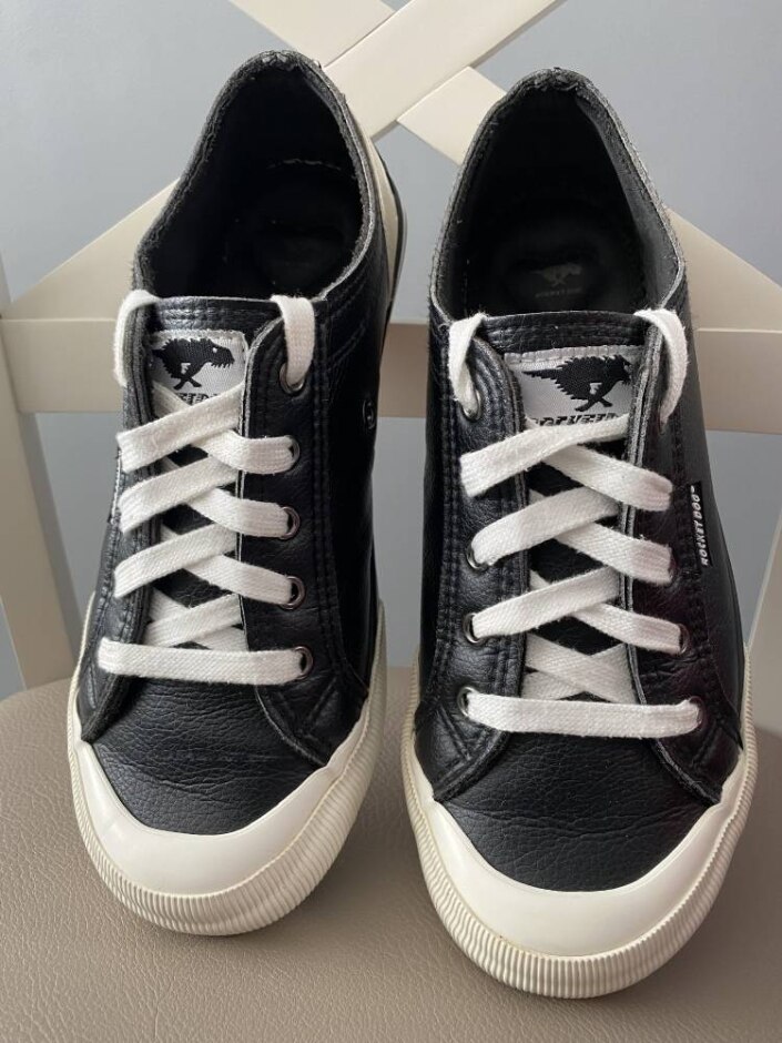 Rocket Dog Jazzin Grainy Pumps Uk Size 7 Black & White
