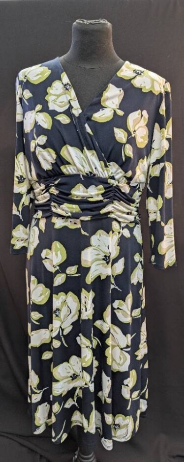 Cc Petite Casual Floral Dress Multicoloured Size: L