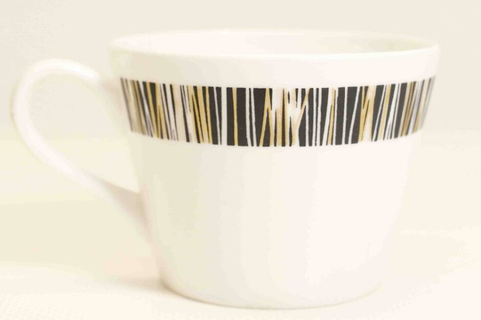 Vintage Royal Tuscan Cascade Design Fine Bone China Coffee Cup
