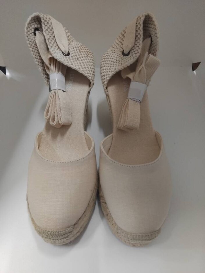 Soludos: Cream Espadrilles (size 5)