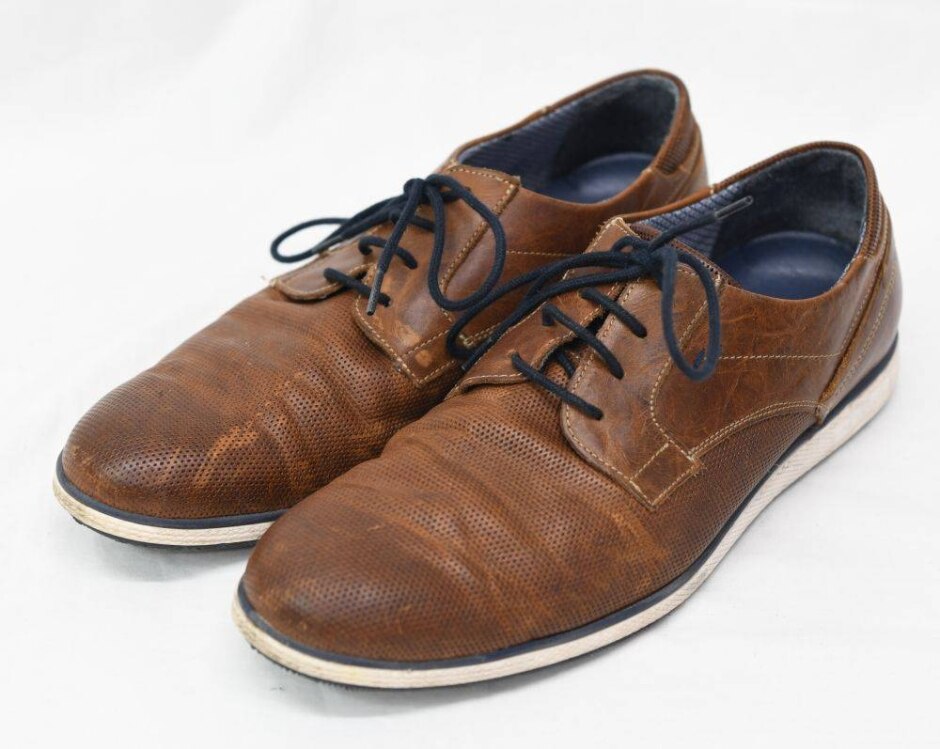 Dune Brown Leather Lace Up Shoes. Size 9
