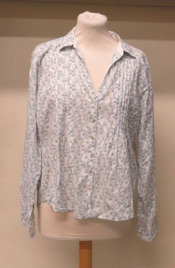 White Stuff Patterned Top  White/blue Size: 14