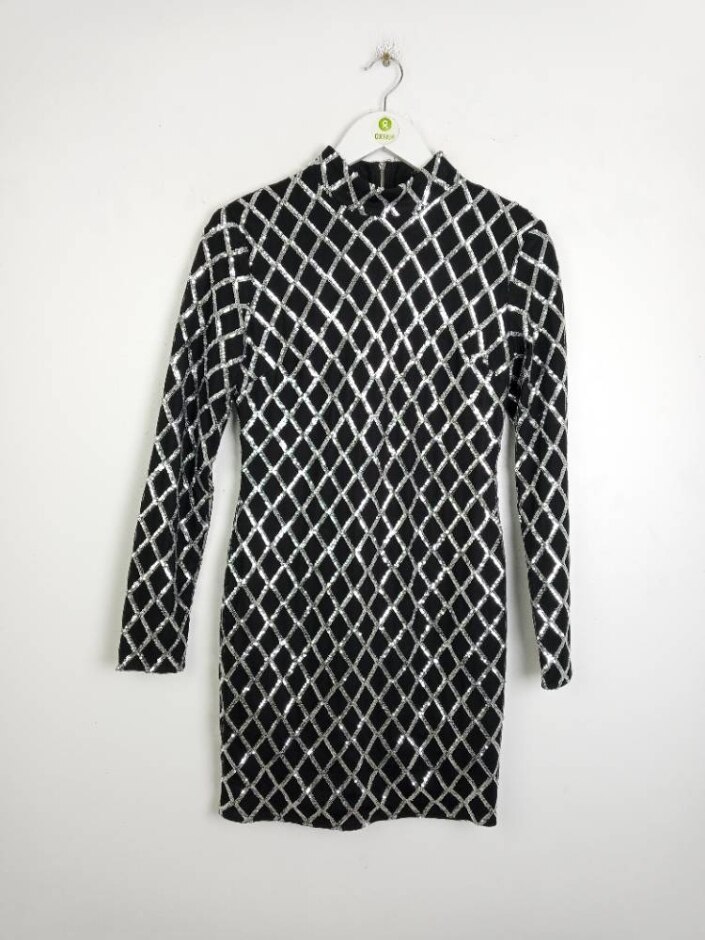 I Saw It First Long Sleeve Sequin Party Dress Black/silver Size: 8