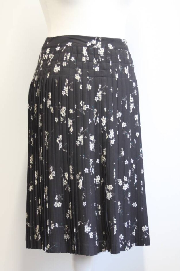 Monsoon Pleated Skirt Black Size: 8