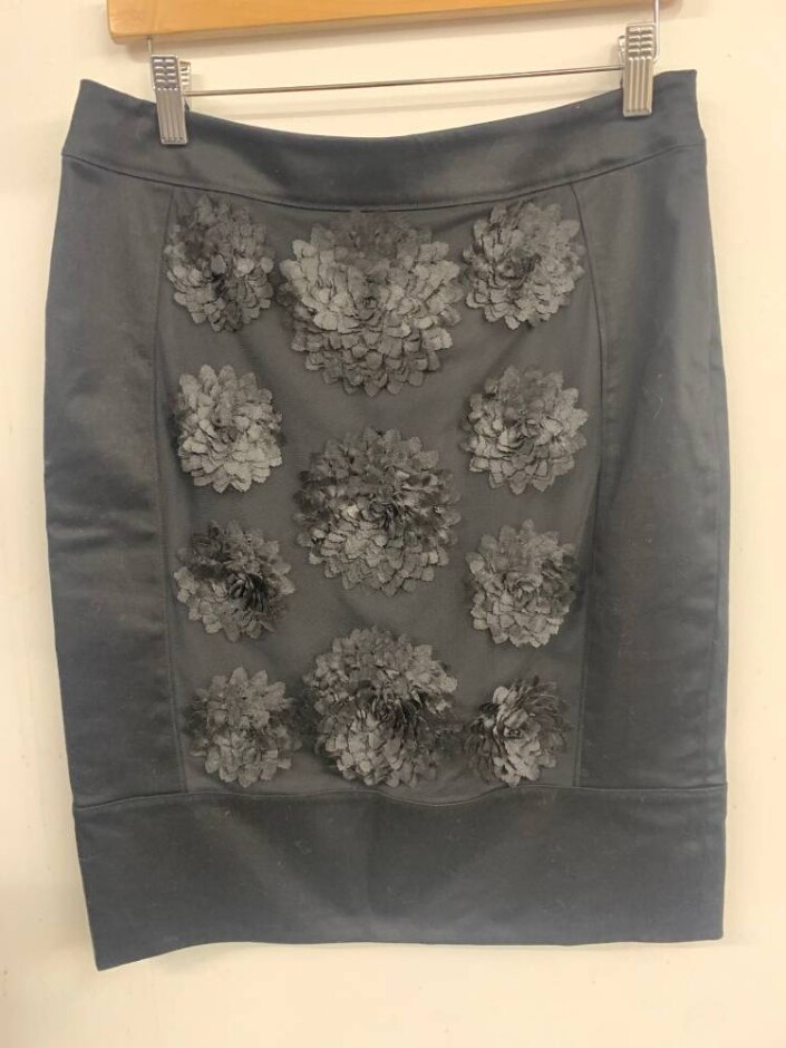 Per Una Speziale Jacket & Skirt Suit Black Size: 12
