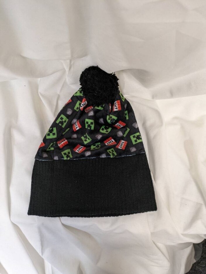 Minecraft Winter Cap Black Size: Other