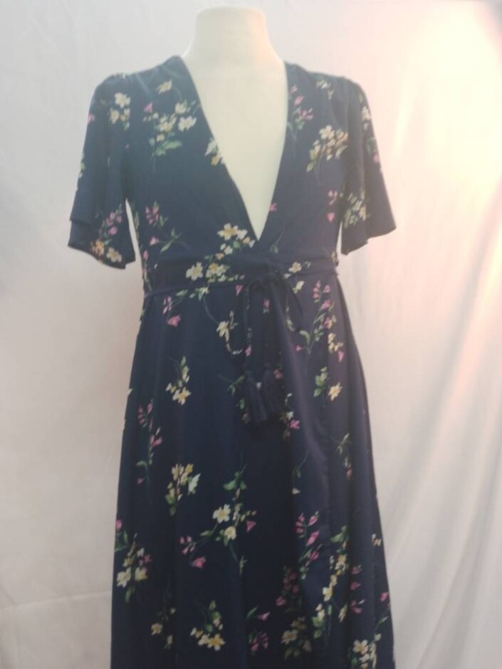 Missguided Floral Dress Navy Blue Size: 10