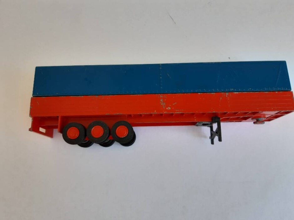 Lion Car No 70 - Vintage Diecast Trailer In Red And Blue 1/50 Scale