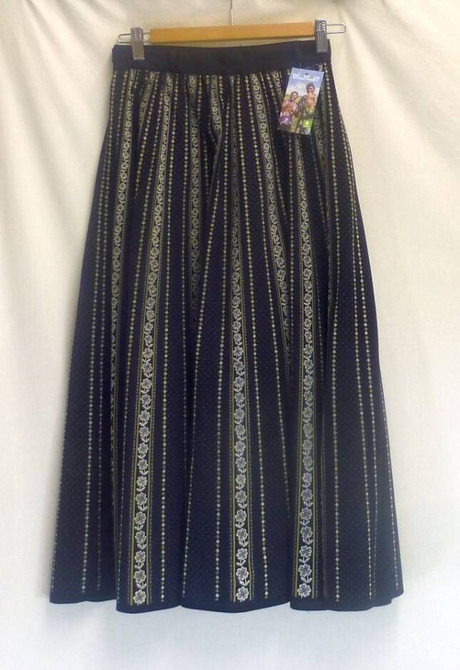 Unbranded Midi Skirt Black Size: 6