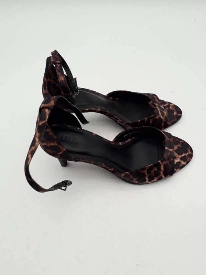 M&s Nwot Women's Satin Pep Toe Stiletto Heels Shoes Colour: Brown Mix Size: 4