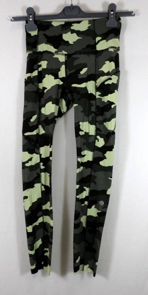 Lululemon Legging Multi-coloured Size: 8