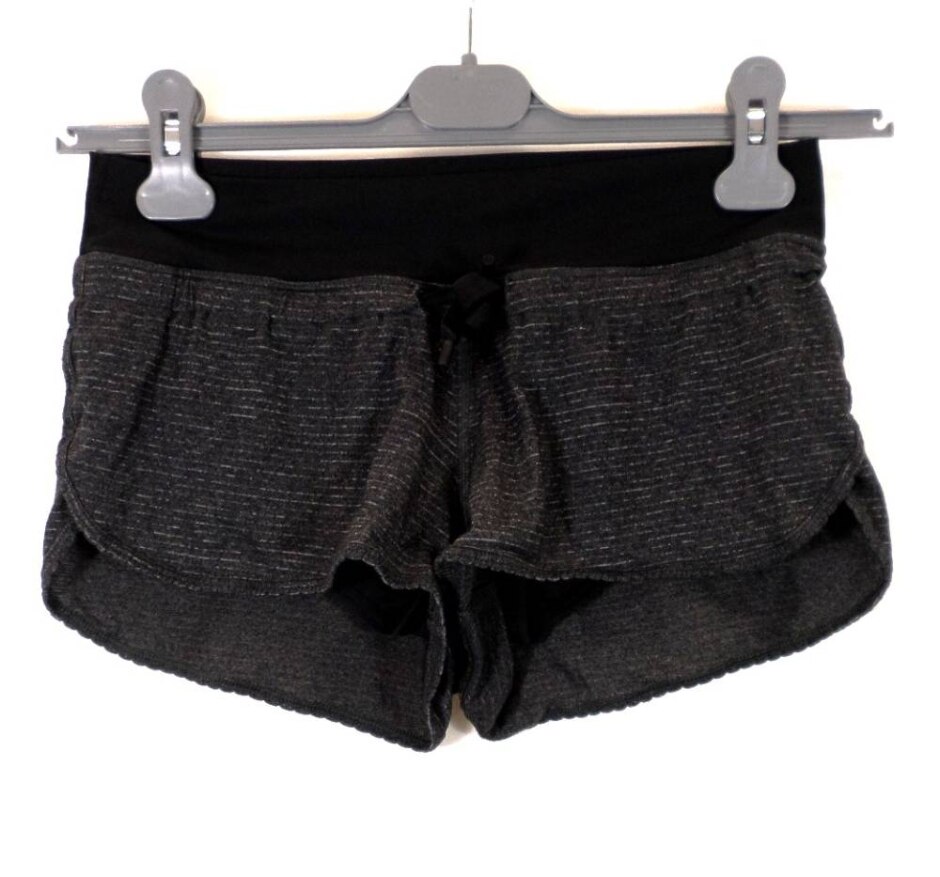 Lululemon Shorts Dark Grey Size: Xs