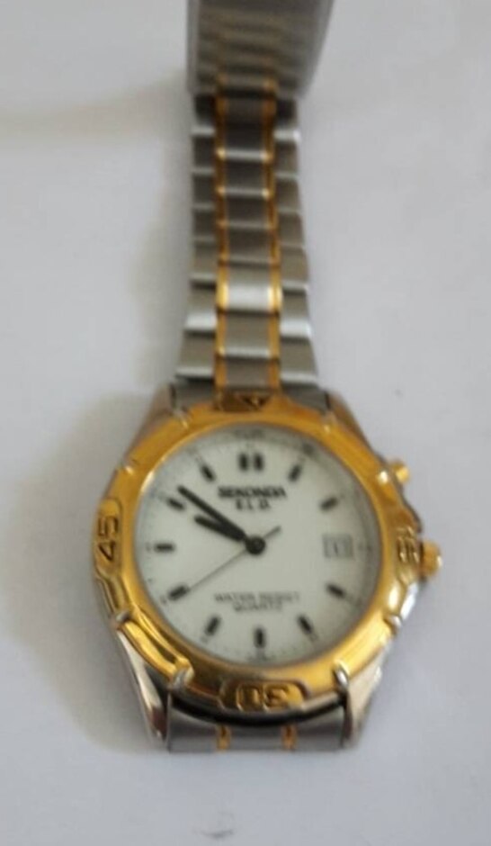 Gents Sekonda Eld  Quartz Watch  On Silver Metal Bracelet