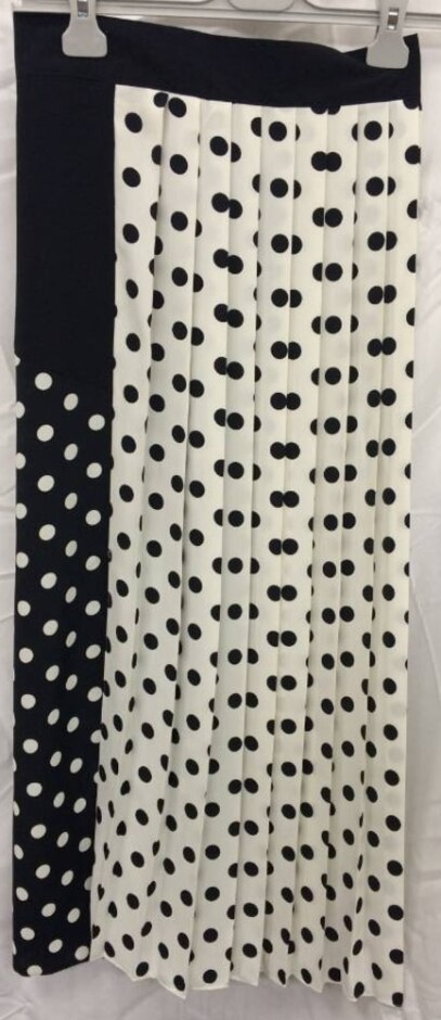 River Island Women's Skirt With Side Split Black & White Size: 8