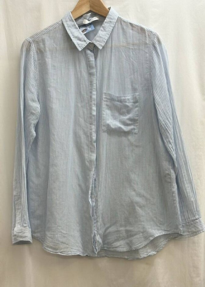 2nd Female Pinstripe Straight Lightweight Summer Shirt Blue White Size: M