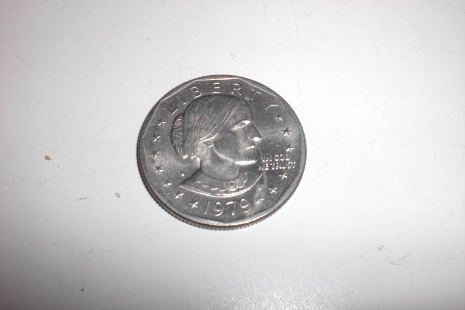 Rare 1979 Filled In S Mintage Susan B. Anthony  One Dollar Coin Fg