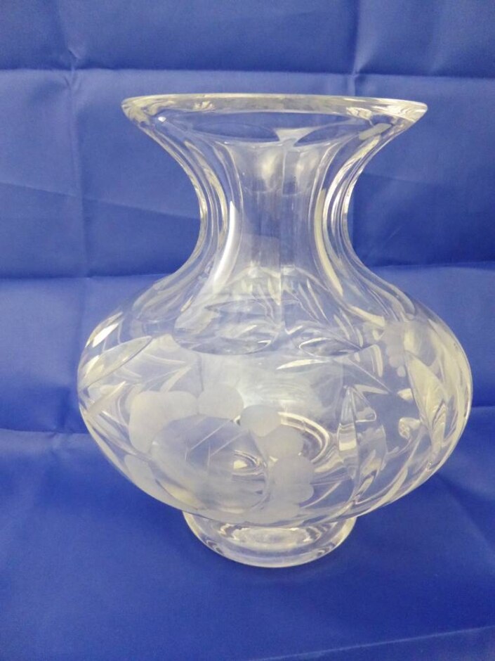 Czech Gorham Heavy Etched Crystal Vase, 15 Cm