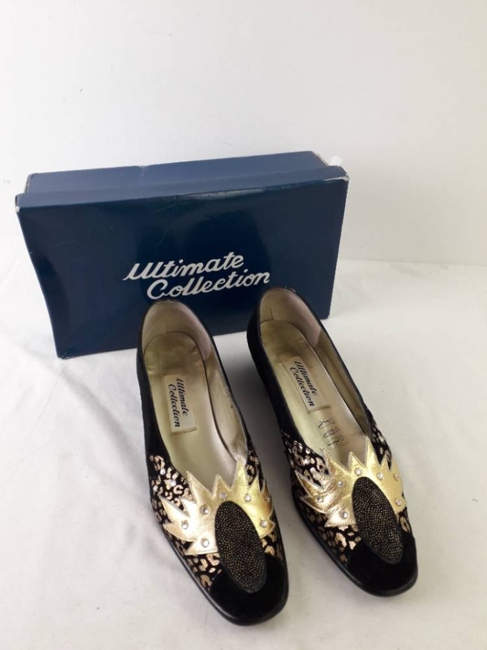 Ultimate Collection Ballerina Shoes Size 6 Black Gold Embellishments Used