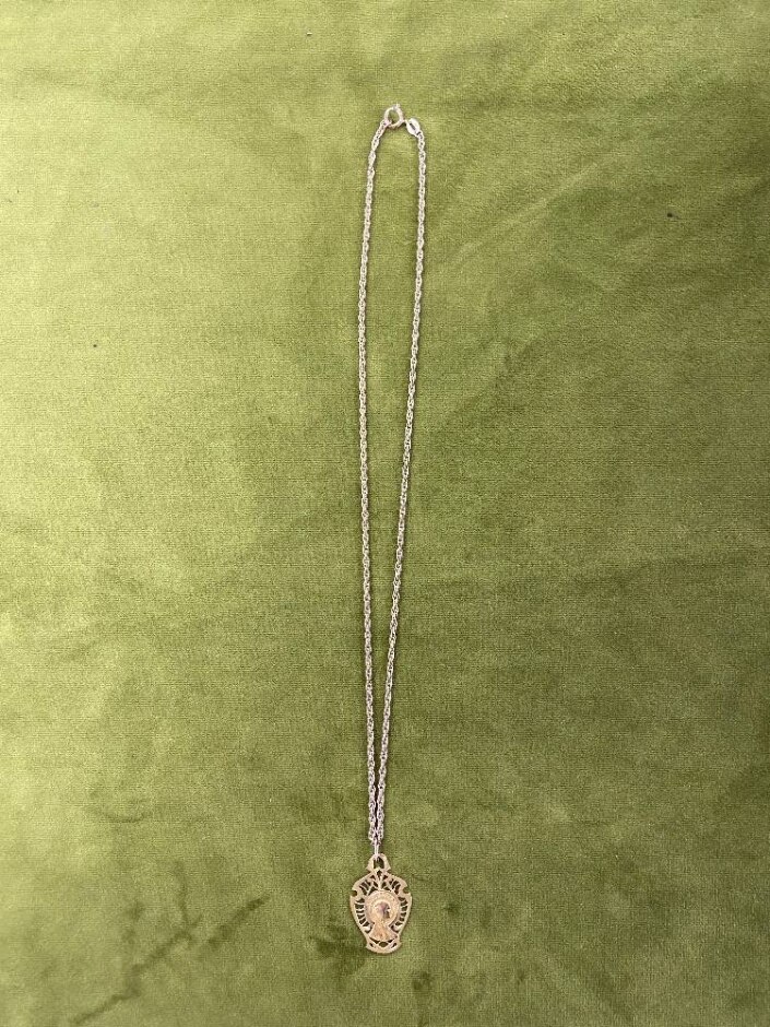 9 Ct. Gold 'rosa Mystica' Marked Pendant And Chain