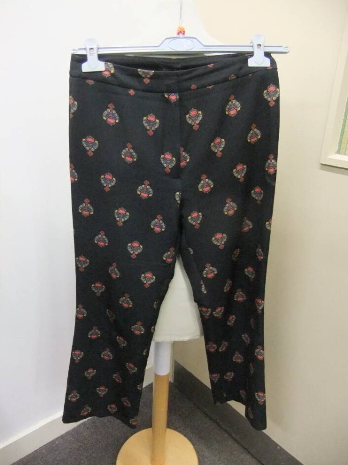 Topshop Trousers Black Size: 10