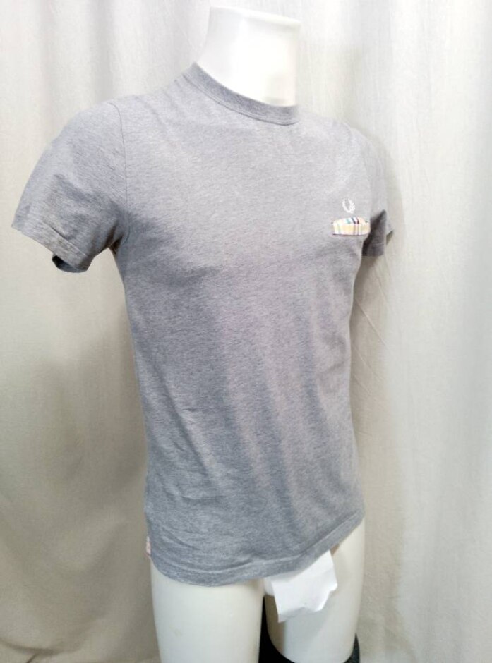 Fred Perry T Shirt Grey Size: S