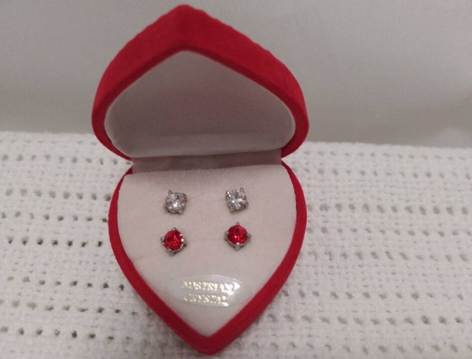 Austrian Crystal Studs (earrings)