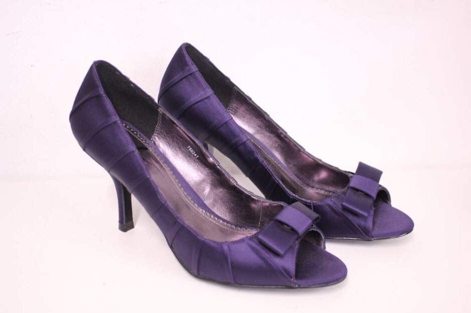 Phase Eight "olivia" Pleated Peeptoe Heels In Blackcurrant - Uk Size: 6