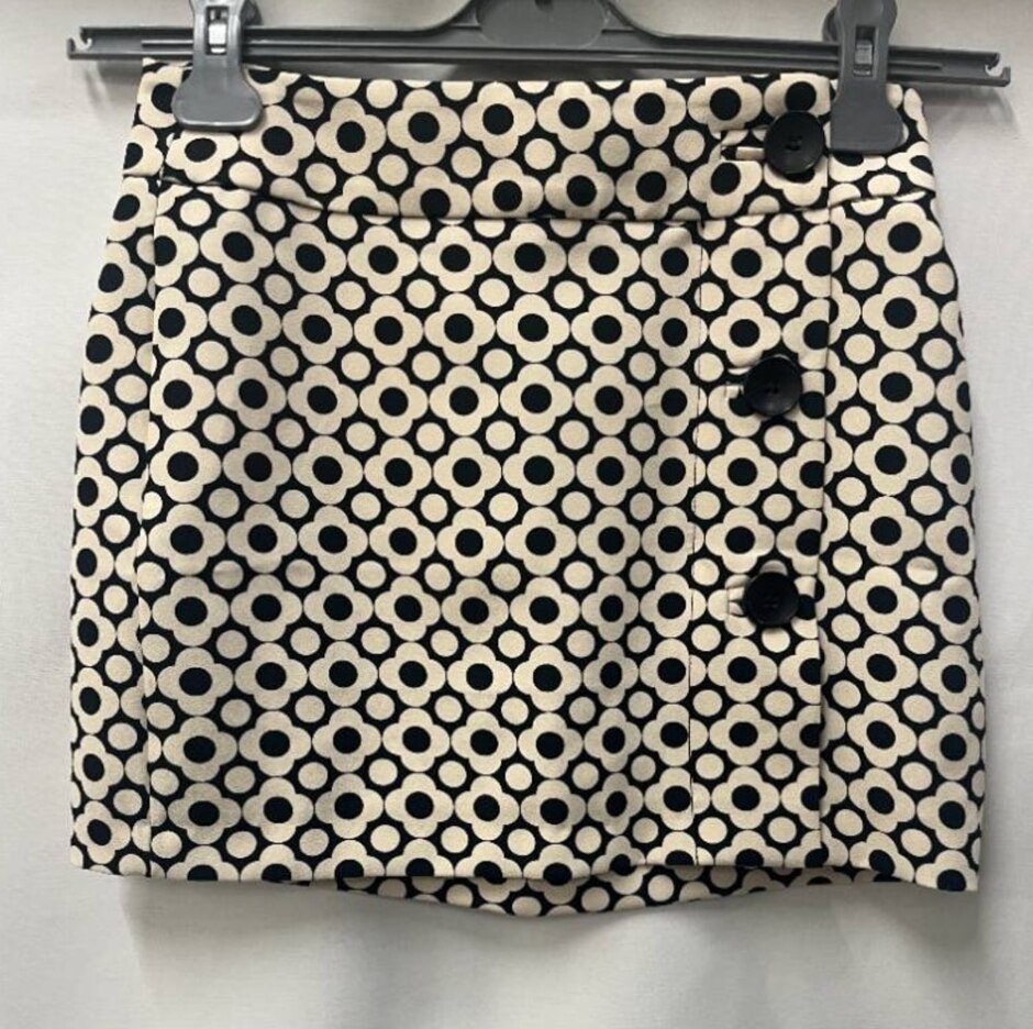 Bershka Retro Flower Print Mini Skirt Cream & Black Size: Xs