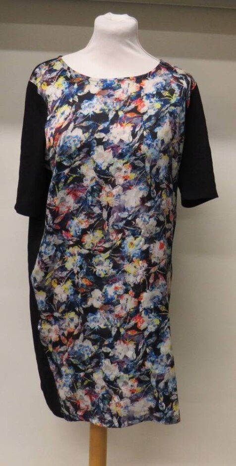 Warehouse Short Sleeve Dress Black & Floral Size: 14