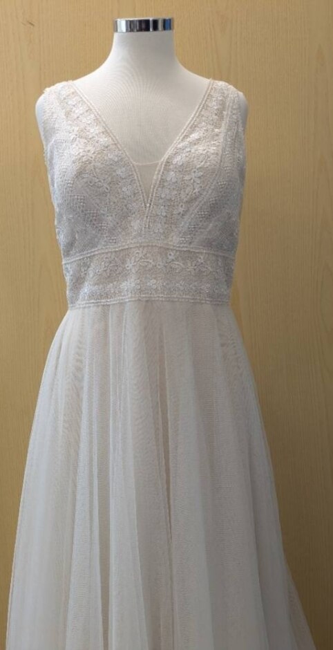 Bee Bee Gowns Wedding Dress