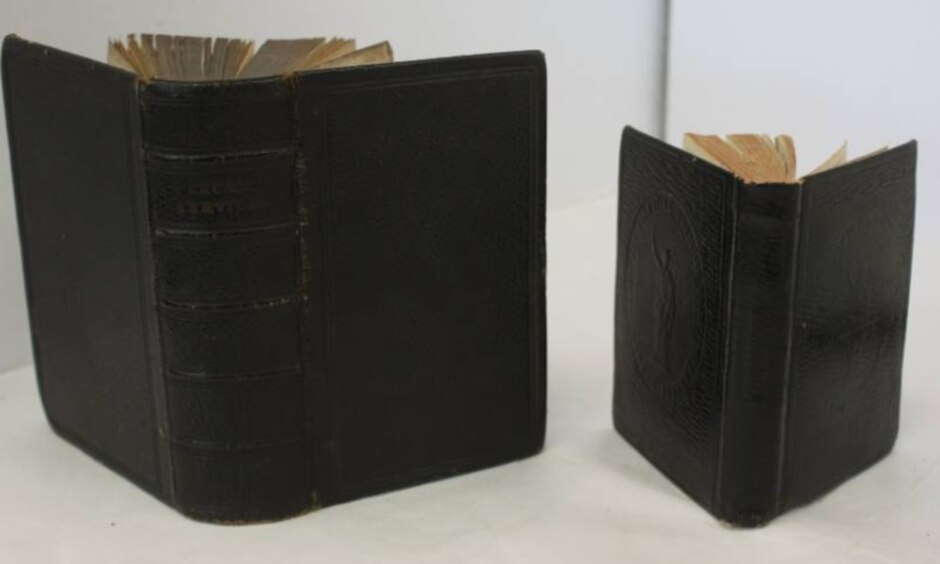 2 Small Books Of Common Prayer Publisher Cambridge For The Society For Promoting Christian Knowledge