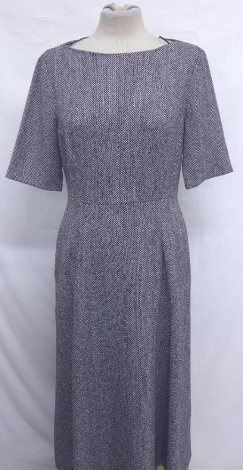Zara Women Arrow Stripe Empire Dress Black & White Size: M