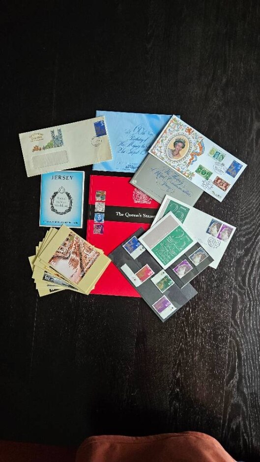 A Selection Of Queen Elizabeth Philatelic Memorabilia