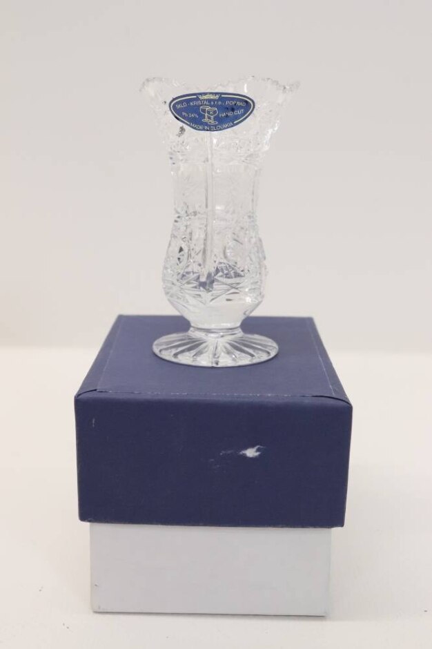 As New Sklo-kristal Hand Cut Lead Crystal Vase 9.5cm Tall In Original Box